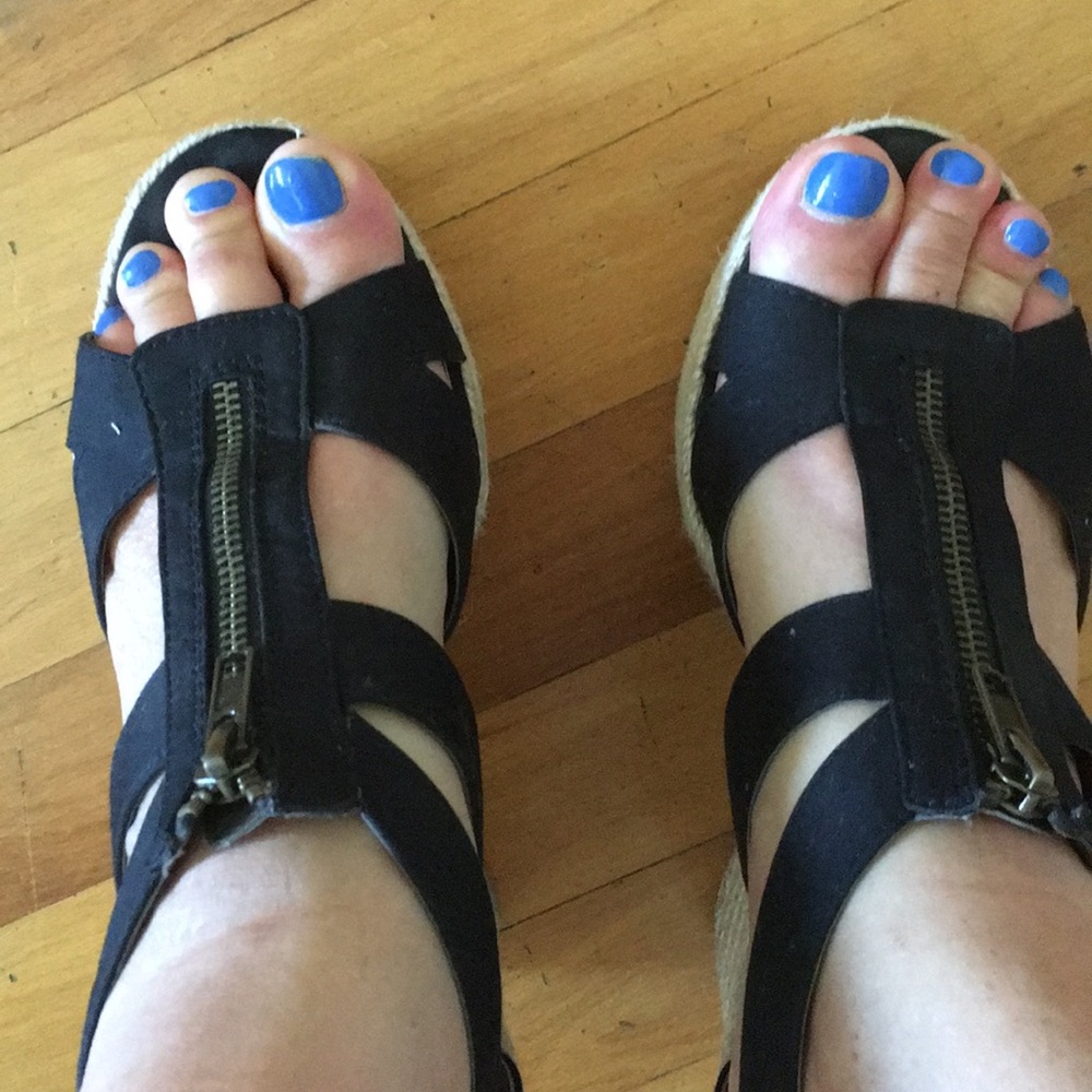 Women’s shoes